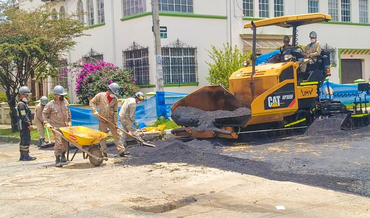La Alcaldía de Bogotá sigue trabajando en las vías mientras avanza la cuarentena por la vida