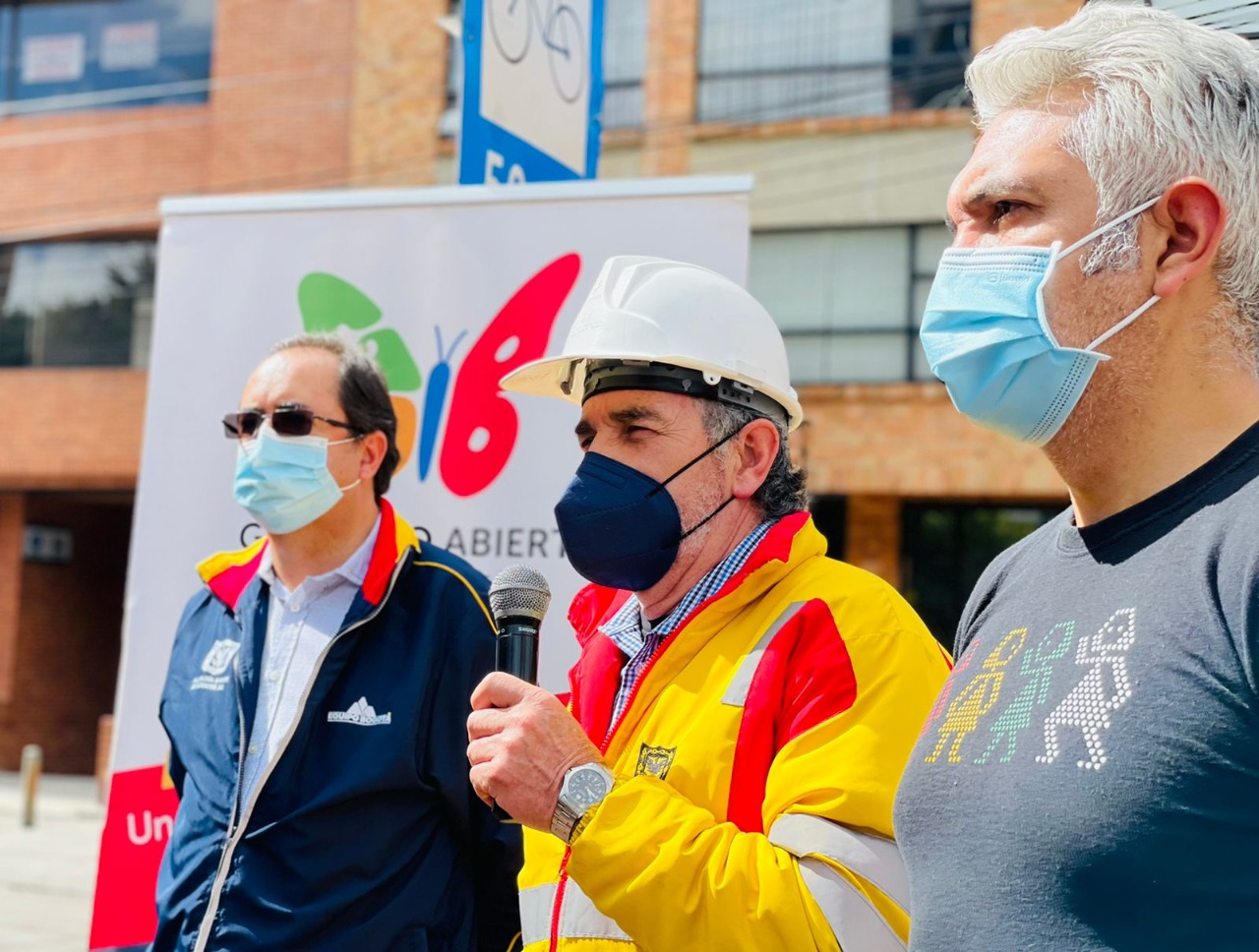 Arranca en Bogotá el plan de choque para tapar 56.000 huecos en 29 días