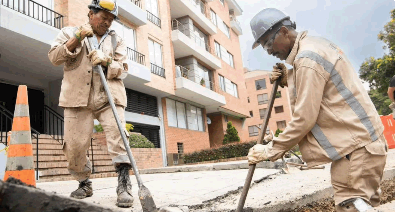 Un hueco en Bogotá, no se tapa en 40 minutos.