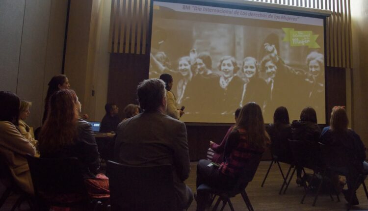 Foto conmemoración del Día Internacional de los Derechos de las Mujeres – 8M Foto conmemoración del Día Internacional de los Derechos de las Mujeres – 8M