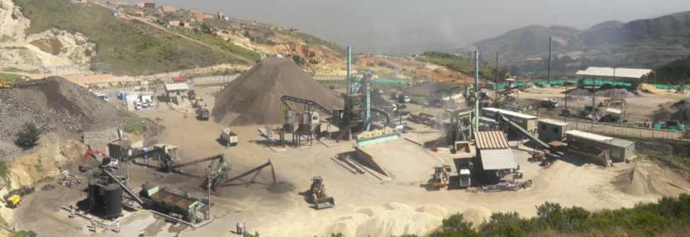 LA ESMERALDA PLANTA EL ZUQUE