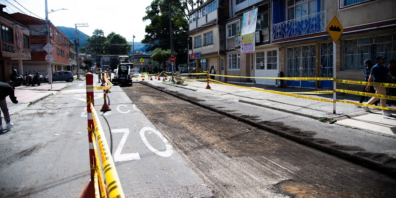 UMV y Alcaldía Local de Antonio Nariño Unen Fuerzas Para Mejorar las Vías Locales