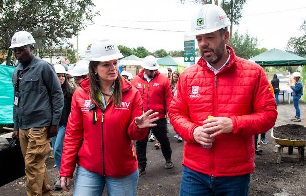 Avanzan obras de la Unidad de Mantenimiento Vial en la calle 222
