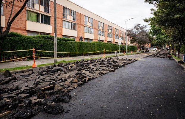 La UMV renueva la movilidad en el barrio La Liberia: avanza la recuperación de vías residenciales en Usaquén