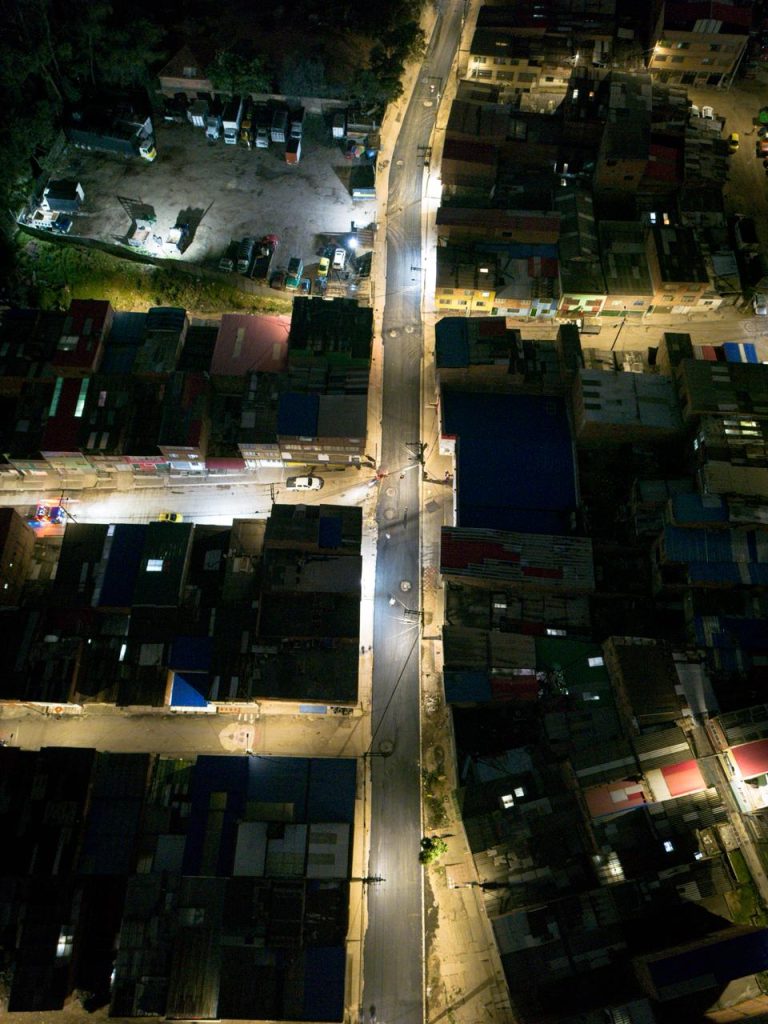 En tiempo récord UMV recupera vía clave para la movilidad en El Mochuelo En tiempo récord UMV recupera vía clave para la movilidad en El Mochuelo