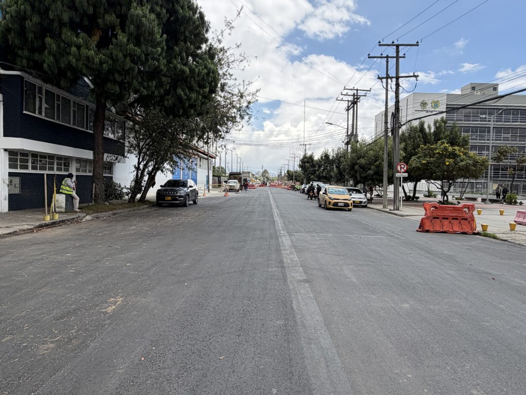 Ahora: Antes: Cra 58 desde Av. Cll. 9 hasta Av Cll 13 - Localidad Puente Aranda - Barrio Salazar Gómez