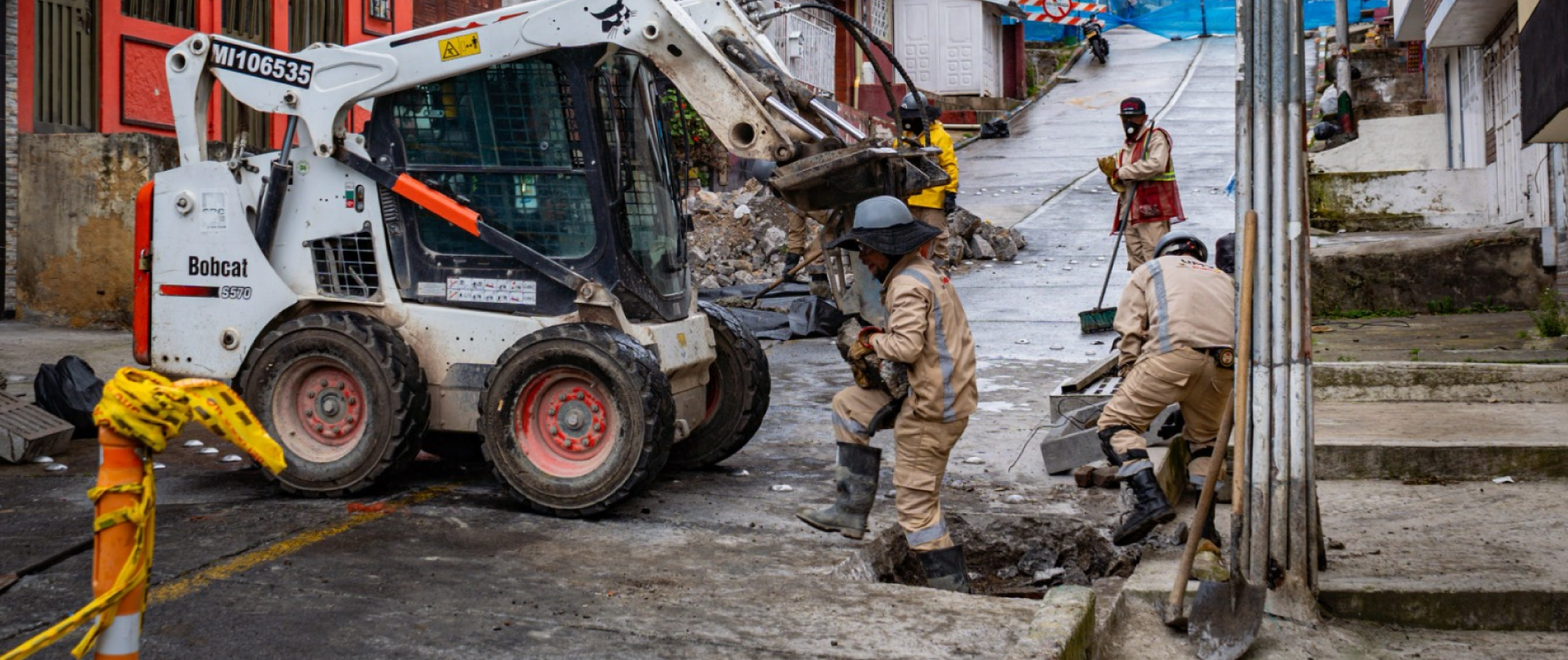 La UMV interviene más de 1.500 m2 de malla vial en el barrio Altamira, localidad de San Cristóbal